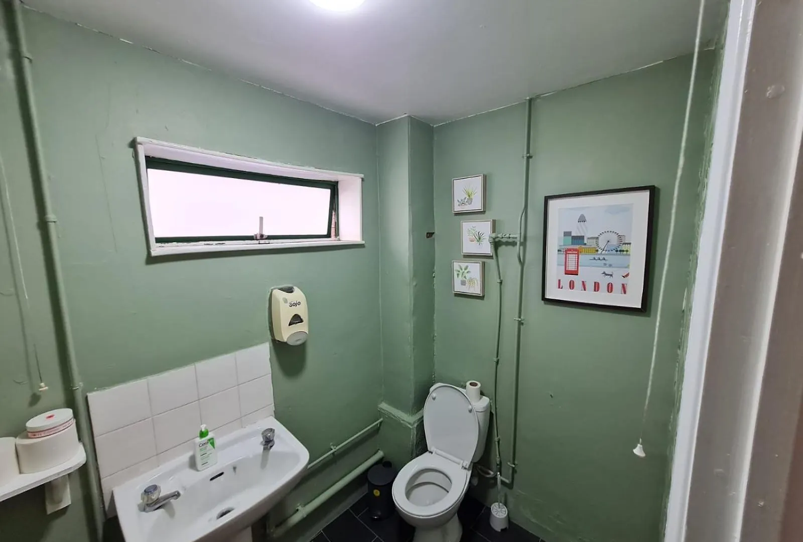 London E2 Rooms Guest house