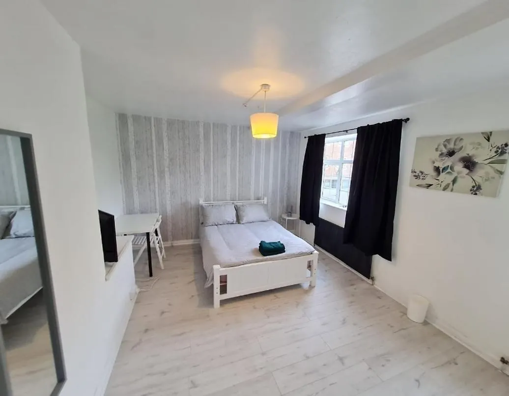 London E2 Rooms Guest house