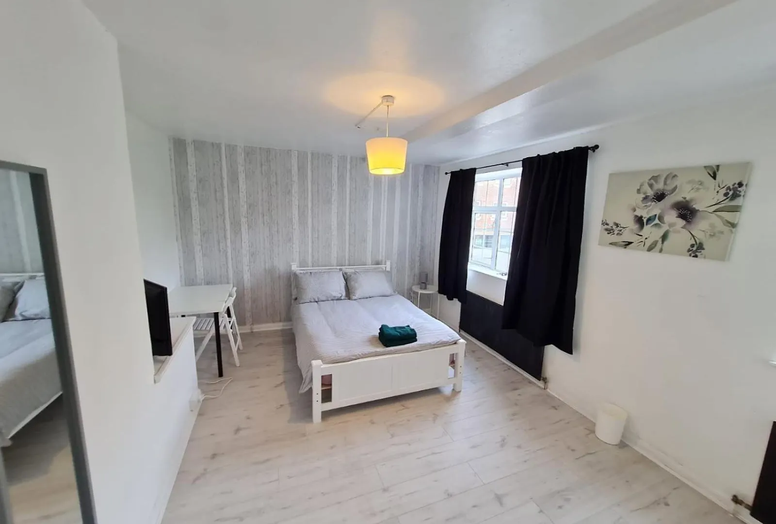 London E2 Rooms 0*,  United Kingdom