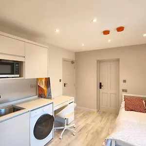 Morden Stratford Studio 1 London