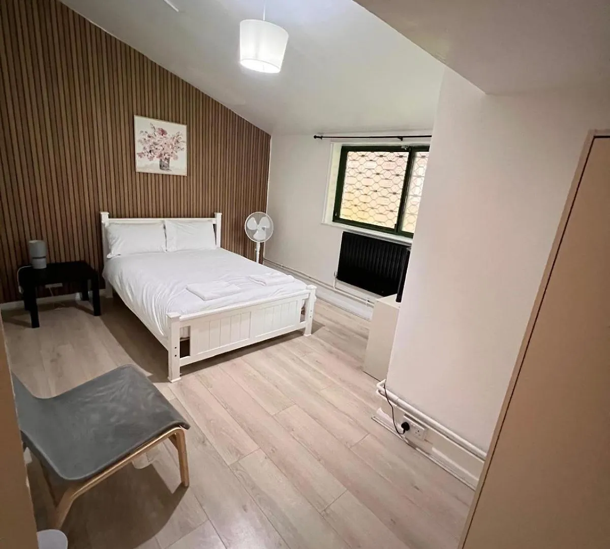 London E2 Rooms Guest house
