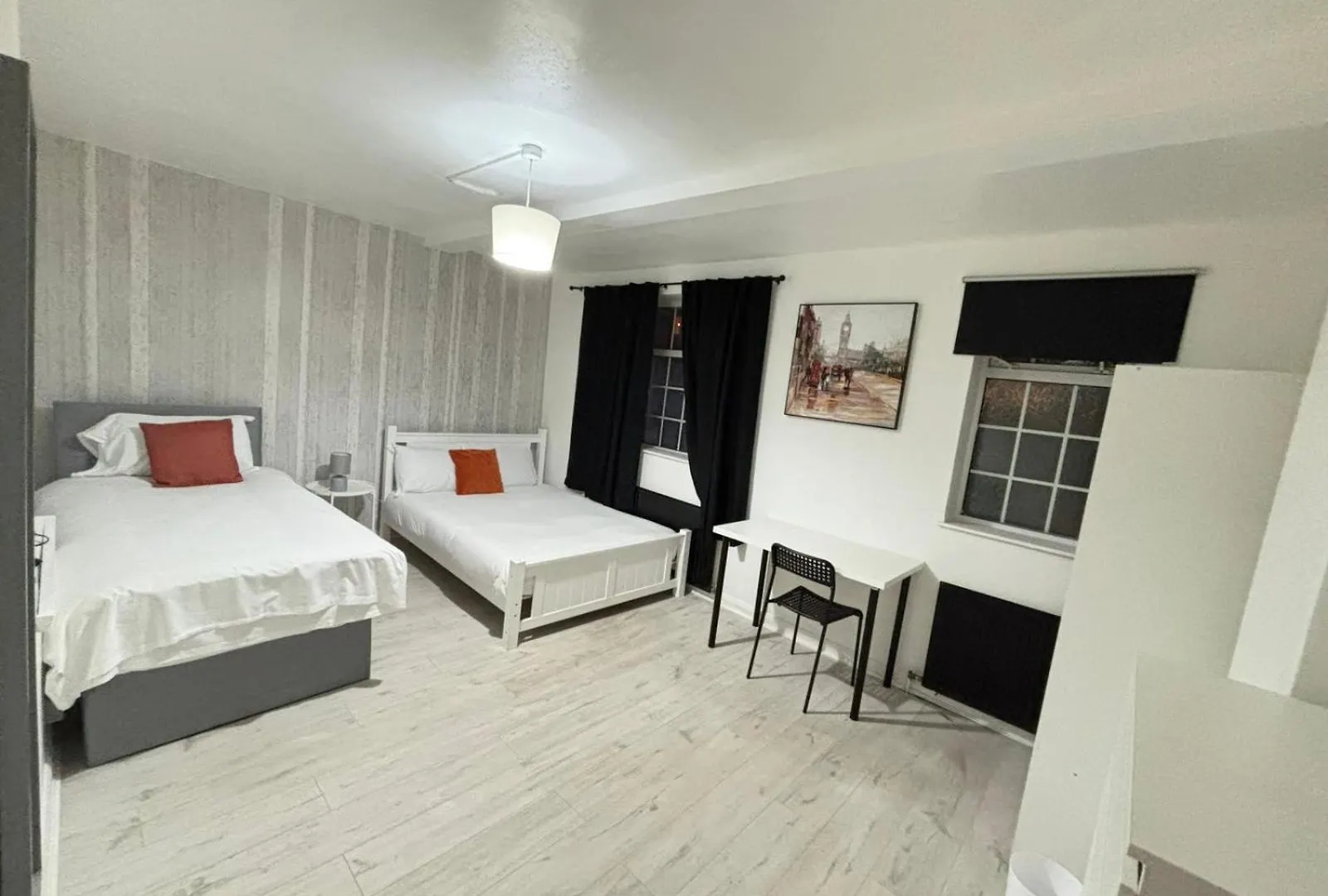 London E2 Rooms 0*,