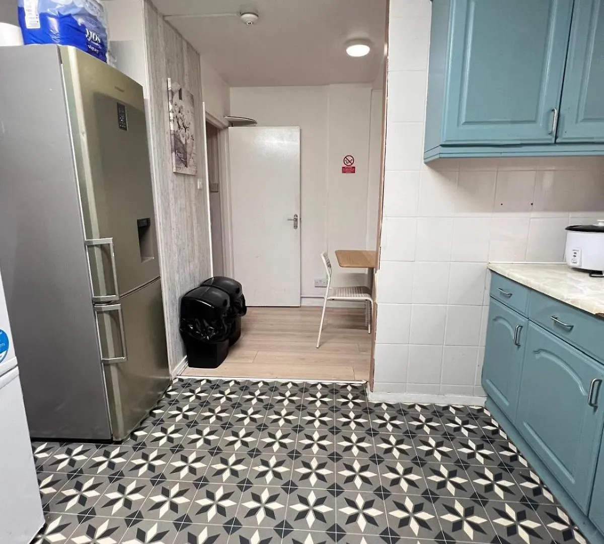 London E2 Rooms 0*,